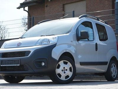 Gebraucht Fiat Fiorino 95 PS (69 kW) 2017 Silber Van / Kleinbus