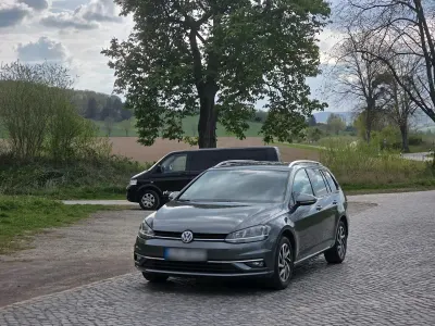 Gebraucht VW Golf VII Sound 110 PS (80 kW) 2018 Grau Kombi