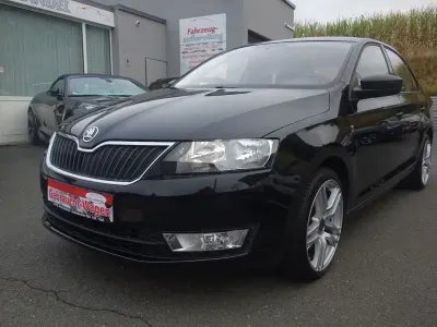 Gebraucht Skoda Rapid Active 105 PS (77 kW) 2013 Schwarz Kleinwagen