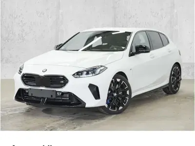 Używany BMW M135 Shadowline 300 KM (220 kW) 2025 Biały Hatchback