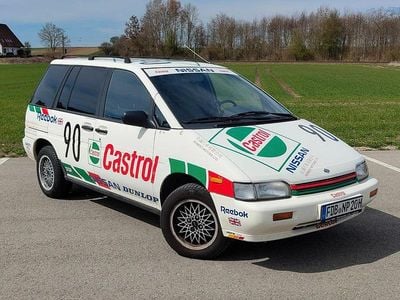 Begagnad Nissan Prairie Style Edition 98 HK (72 kW) 1990 Vit Minibuss