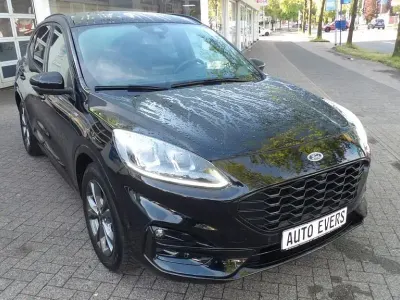 Używany Ford Kuga ST-Line X 150 KM (110 kW) 2021 Czarny SUV