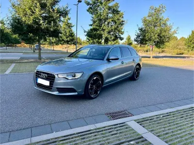 Gebraucht Audi A6 177 PS (130 kW) 2012 Blau Kombi