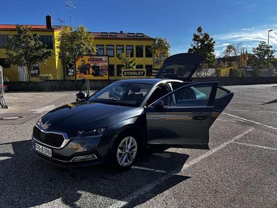 Second-hand Skoda Octavia First Edition 116 CP (85 kW) 2020 Gri Berlinǎ
