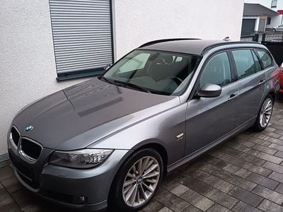 Gebraucht BMW 320 184 PS (135 kW) 2012 Grau Limousine