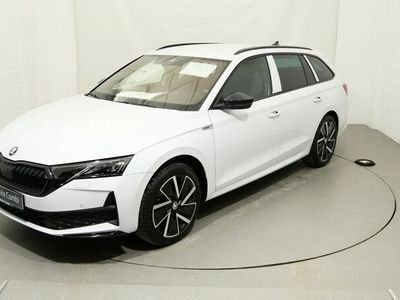 Weiß Neu 2025 Skoda Octavia SportLine Kombi | 43.990 €