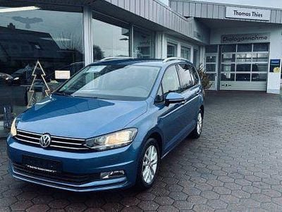 Blau Gebraucht 2016 VW Touran Allstar Van / Kleinbus | 16.490 € (Fairer Preis)