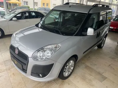 Gebraucht Fiat Doblò Easy 95 PS (69 kW) 2012 Grau Van / Kleinbus