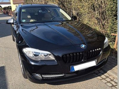 Gebraucht BMW 530 Sport Line 258 PS (189 kW) 2012 Schwarz Kombi