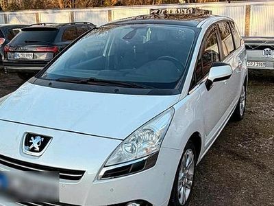 Gebraucht Peugeot 5008 116 PS (85 kW) 2010 Weiß Van / Kleinbus