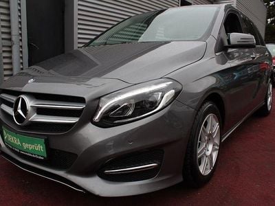 Mountaingrau (metallic) Gebraucht 2015 Mercedes B180 Urban Van / Kleinbus | 14.982 € (Fairer Preis)