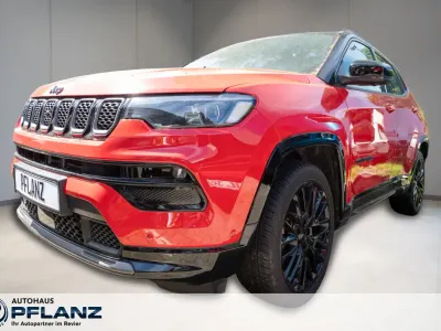 Gebraucht Jeep Compass 131 PS (96 kW) 2024 Rot SUV