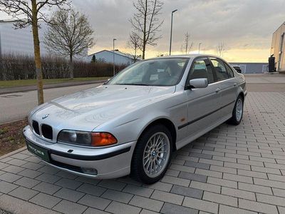 Second-hand BMW 523 170 CP (125 kW) 2000 Argintiu Berlinǎ