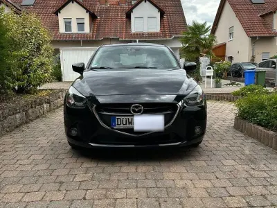 Gebraucht Mazda 2 Sports-Line 90 PS (66 kW) 2015 Schwarz Kleinwagen