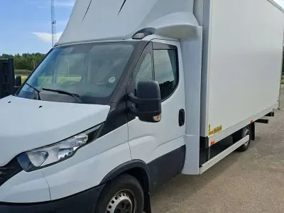 Gebraucht Iveco Daily 179 PS (131 kW) 2022 Weiß Van