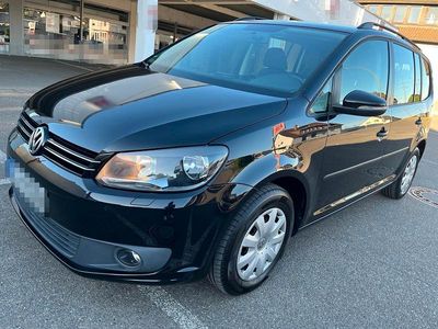 Usata VW Touran Trendline 105 CV (77 kW) 2014 Nero Monovolume