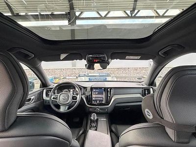 Gebraucht Volvo XC60 Inscription 197 PS (144 kW) 2019 Blau SUV