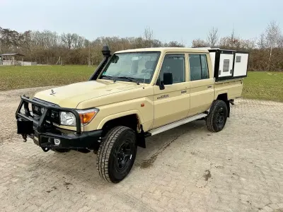Gebraucht Toyota Land Cruiser 227 PS (166 kW) 2021 Beige SUV