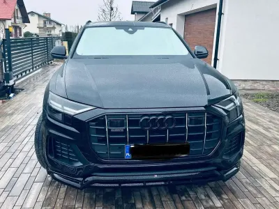 Gebraucht Audi Q8 231 PS (169 kW) 2023 Schwarz SUV