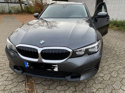 Gebraucht BMW 320 Sport Line 190 PS (139 kW) 2019 Grau Kombi
