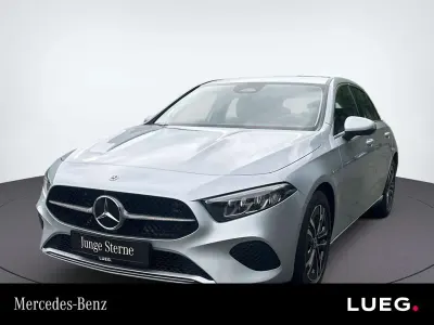 Gebraucht Mercedes A200 Progressive 163 PS (119 kW) 2024 Metalliclack hightechsilber Limousine