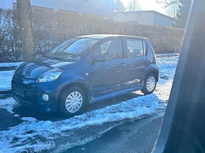 Blau Gebraucht 2006 Daihatsu Sirion Kleinwagen | 750 € (Fairer Preis)