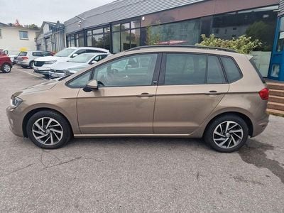 Gold Gebraucht 2017 VW Golf VII Sound Kombi | 13.900 € (Guter Preis)