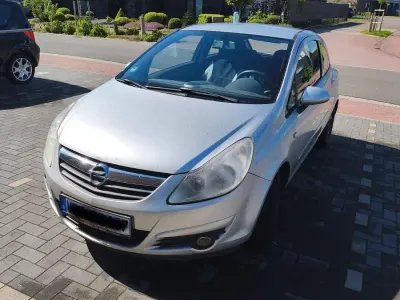 Second-hand Opel Corsa 80 CP (58 kW) 2007 Argintiu Hatchback