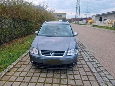 Usata VW Touran 140 CV (102 kW) 2006 Grigio Monovolume