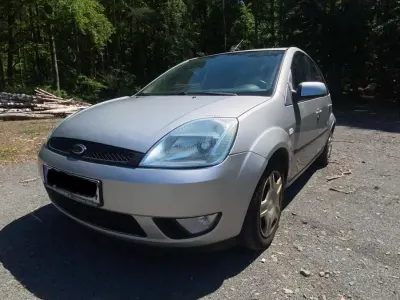 Gebraucht Ford Fiesta 80 PS (58 kW) 2005 Silber Kleinwagen