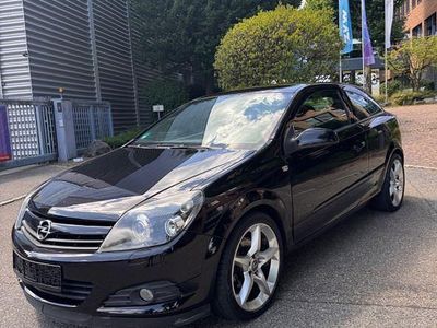 Opel Astra GTC