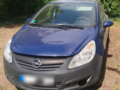 Używany Opel Corsa 55 KM (40 kW) 2009 Niebieski Hatchback