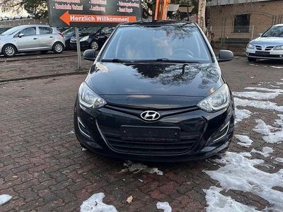 Schwarz Gebraucht 2014 Hyundai i20 Edition Kleinwagen | 3.990 € (Etwas zu teuer)