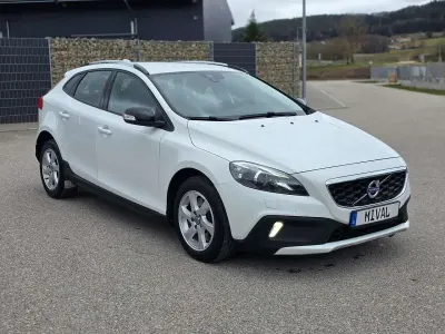 Brugt Volvo V40 CC Kinetic 120 HK (88 kW) 2015 Hvid Stationcar
