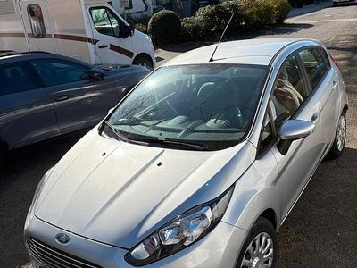 Gebraucht Ford Fiesta 44 PS (32 kW) 2013 Silber Kleinwagen