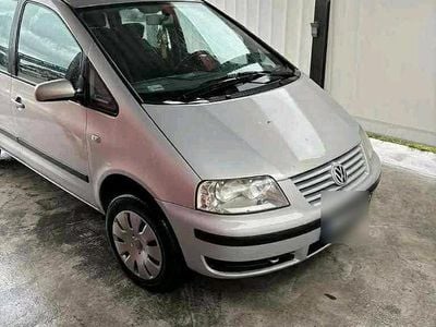 VW Sharan