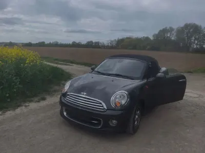 Käytetty Mini Cooper Cabriolet 122 HP (89 kW) 2012 Musta Avoauto