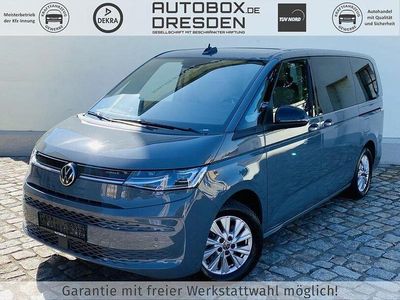 Gebraucht VW Multivan Life 150 PS (110 kW) 2024 Pure grey Van