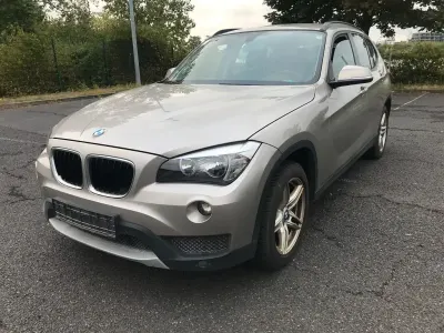 Gebraucht BMW X1 Sport Line 150 PS (110 kW) 2013 Kaschmirsilber metallic SUV