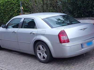 gebraucht Chrysler 300C im recht gutem Zustand