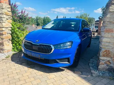 Gebraucht Skoda Fabia Selection 80 PS (58 kW) 2023 Blau Kleinwagen