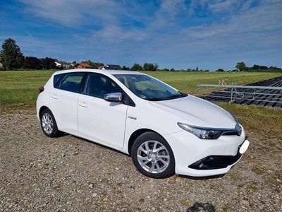 Toyota Auris Hybrid