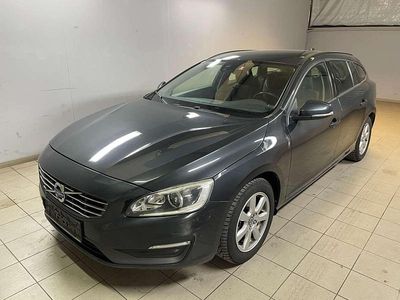 Second-hand Volvo V60 Kinetic 136 CP (100 kW) 2014 Gri Break