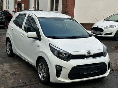 Second-hand Kia Picanto Edition 7 67 CP (49 kW) 2019 Alb Hatchback