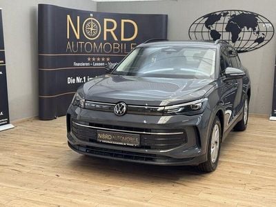 Gebraucht VW Tiguan Life 150 PS (110 kW) 2025 Delfingrau metallic (metallic) SUV