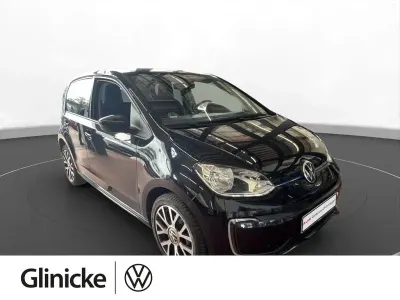Gebraucht VW e-up! Style 61 kW (83 PS) 2022 Deep black perleffekt Kleinwagen