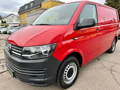 Gebraucht VW Transporter 102 PS (75 kW) 2018 Rot Van