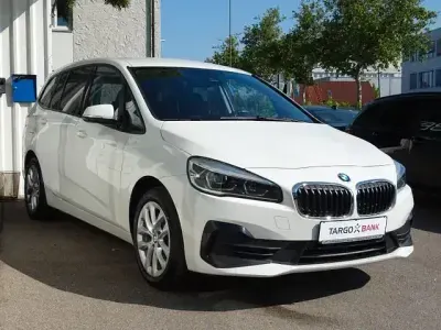 Gebraucht BMW 218 Gran Tourer Advantage 150 PS (110 kW) 2021 Weiß Van / Kleinbus