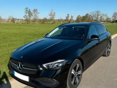 Gebraucht Mercedes C180 Night 170 PS (125 kW) 2023 Schwarz Limousine