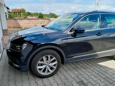 Gebraucht VW Tiguan 190 PS (139 kW) 2020 Schwarz SUV